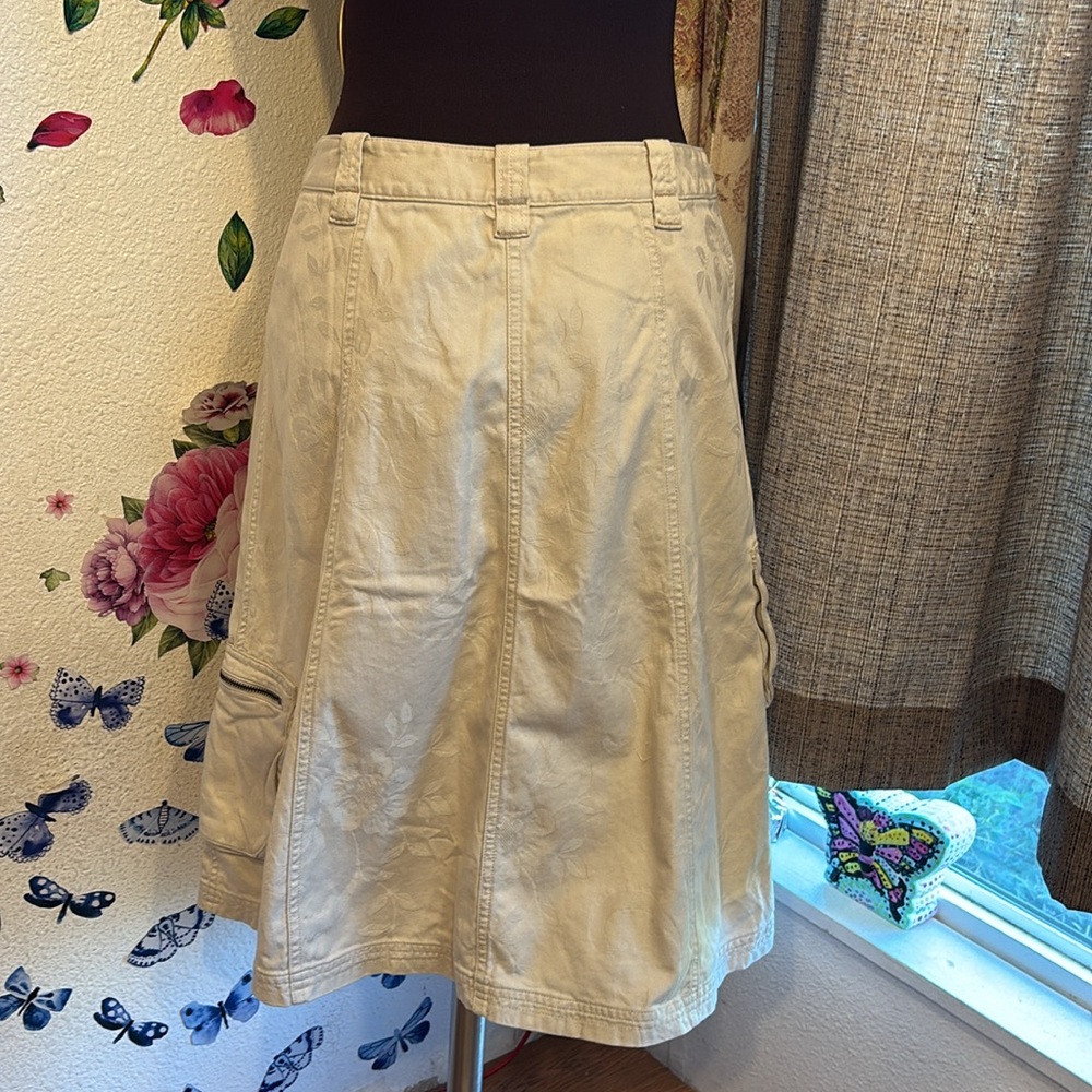J. Jill cream floral utility A-line silhouette midi skirt. Size 8. - Picture 7 of 17